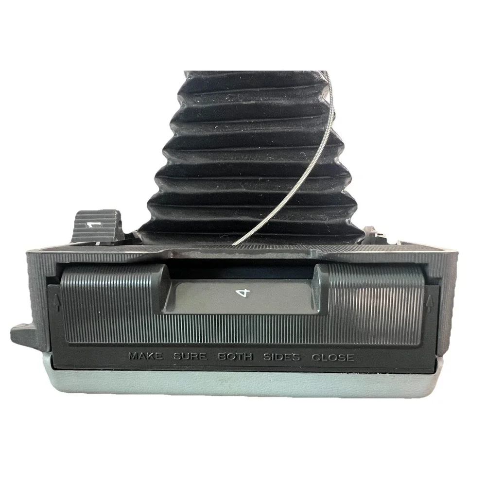 Polaroid Automatic 210‎ Land Camera Vtg Instant Film Folding Bellows Untested